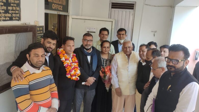 अध्यक्ष के लिए भावना स्वामी और सीताराम बिश्नोई के बीच टक्कर