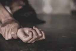 कॉलेज जा रही युवती से गैंगरेप