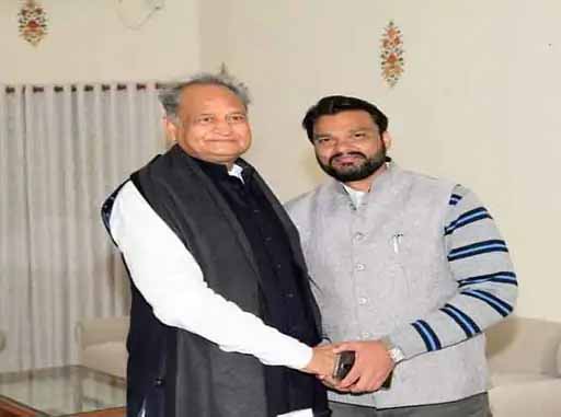 दिल्ली क्राइम ब्रांच ने विधायक खरीद-फरोख्त से जुड़े ऑडियो का सोर्स पूछा