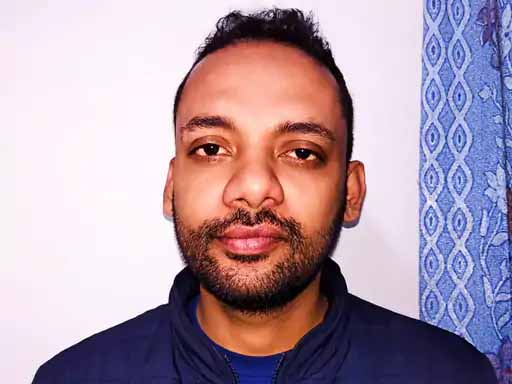 कार पार्किंग से टोका, वकील के घर के बाहर फायरिंग