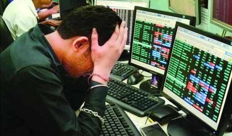 शेयर मार्केट पर ओमिक्रॉन की ‘नजर’: चंद मिनटों में 10 लाख करोड़ रुपये का नुकसान