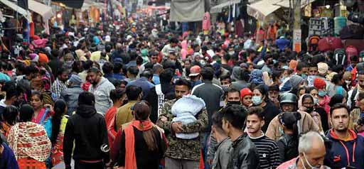 विशेषज्ञों ने चेताया- कोरोना के खिलाफ हर्ड इम्यूनिटी हासिल करना बेहद मुश्किल