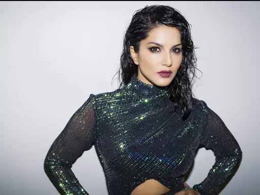 सोशल मीडिया में सनी के नए गाने ‘मधुबन’ का हो रहा विरोध, #arestsunnyleone हो रहा ट्रेंड