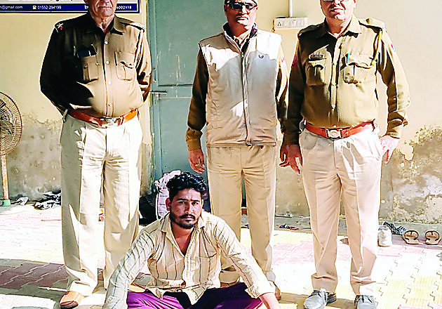 आबकारी विभाग की टीम पर हमला करने के मामले में आठवां आरोपी गिरफ्तार
