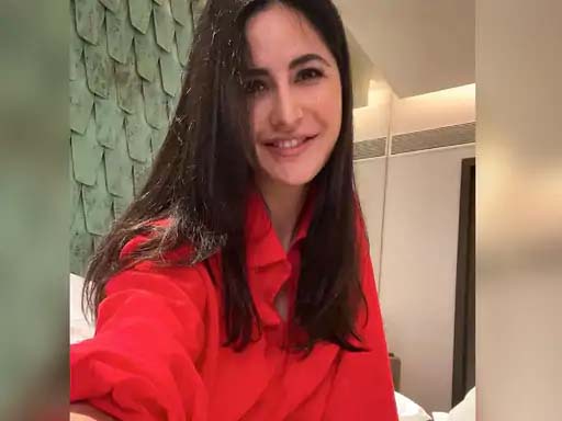 कटरीना कैफ पति विक्की कौशल के साथ MP में मौजूद, फोटोज शेयर कर बोलीं-इंदौर में इनडोर