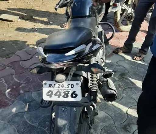 बाइक पर जा रहे युवक-युवती टायर के नीचे आए, जयपुर से अजमेर घूमने गए थे