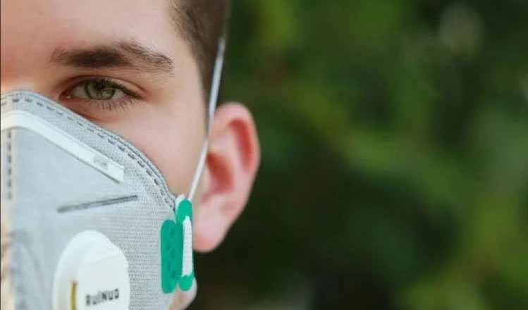 क्या लगातार मास्क पहनने से शरीर में बढ़ जाता है CO2 का स्तर? सीडीसी ने इस बारे में किया अलर्ट