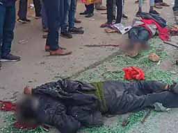 जयपुर में ट्रक-मिनी बस की भीषण टक्कर, 2 की मौत