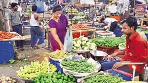 बजट से पहले ही आम आदमी का बिगड़ा बजट, खाने-पीने के सामान के दाम हुए दोगुने से अधिक