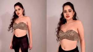 उर्फी जावेद ने फिर कैमरे के सामने पहने कपड़े, वीडियो शेयर कर पूछा- कौन होगा अगला शिकार?