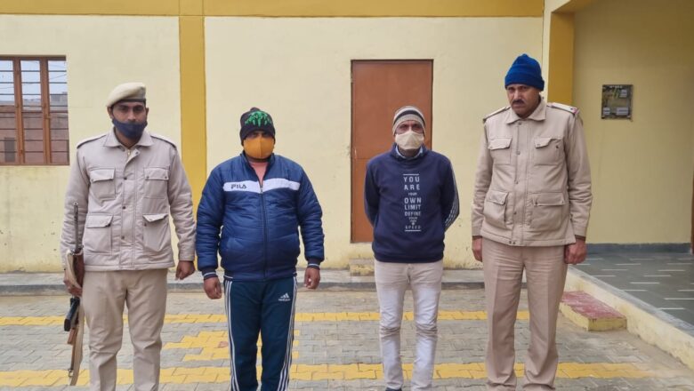 गोदाम से आयल चुराने के मामले में दो जने गिरफ्तार