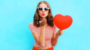 किस प्रूफ लिपस्टिक लगाने की ट्रिक, जानें कमाल के ब्यूटी हैक्स