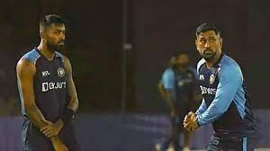 एमएस धोनी ने थाम लिया बल्ला, मैदान पर वापसी करने के लिए शुरू की बैटिंग प्रैक्टिस