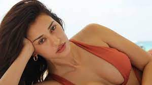 दिशा पाटनी ने सोशल मीडिया पर बदली प्रोफाइल फोटो, बिकिनी में फ्लॉन्ट किया टोन्ड फिगर