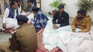 REET: MP किरोड़ीलाल का धरना मंत्री राजेंद्र गुढ़ा के लिए बना गले की फांस, मंत्री का पुलिस से बातचीत का वीडियो वायरल