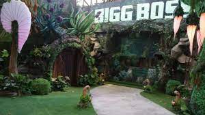 Bigg Boss 15 के सेट पर लगी आग, फायर ब्रिगेड की गाड़ियां पहुंचीं, किसी के घायल होने की खबर नहीं