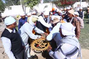 अमृतवाणी पाठ के साथ जन्मोत्सव समारोह की शुरूआत