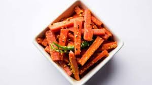 सीख लें गाजर के अचार की ये झटपट रेसिपी, बनाएं और तुरंत खाएं