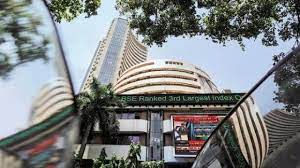 बाजार से दूर हुआ बजट इफैक्ट? सेंसेक्स 770 अंक टूटकर बंद, निफ्टी भी बेहाल