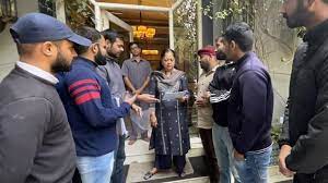 राजस्थान फार्मासिस्ट भर्ती और व्याख्याता भर्ती-2018 को लेकर पूर्व सीएम वसुंधरा राजे से मिले अभ्यर्थी