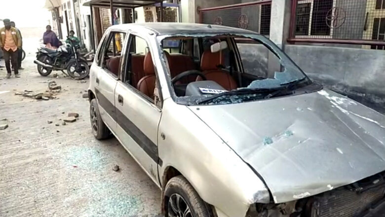 हथियारों से लैस होकर मोहल्ले में मचाया उत्पात