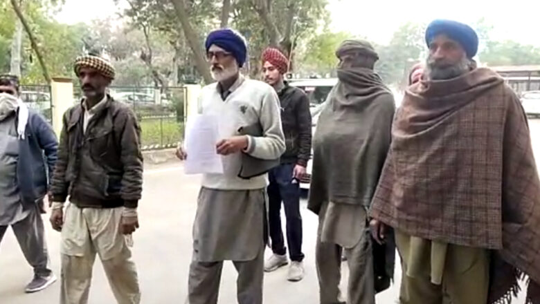 दस्तावेज पूरे होने के बावजूद अवैध वसूली करने का आरोप
