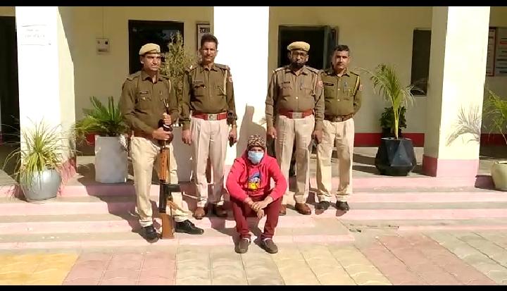 पर्ची सट्टा के खिलाफ कार्रवाई, लाखों का हिसाब-किताब बरामद