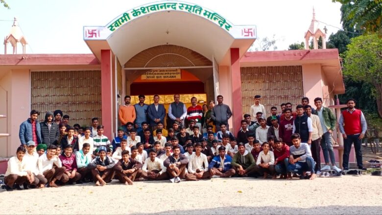 विद्यार्थियों ने किया संग्रहालय का भ्रमण