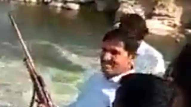 कैबिनेट मंत्री रमेश मीणा का चंबल के बीहड़ों में हर्ष फायरिंग वीडियो वायरल