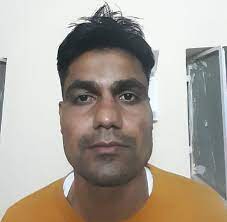 जेल में प्रहरी ने पहुंचाया मोबाइल