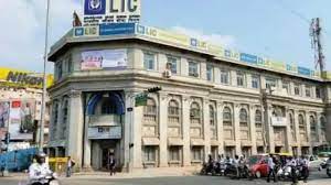 LIC IPO को लेकर आया बड़ा अपडेट, सरकार ने 20% FDI के लिए नियमों में किया बदलाव
