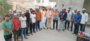 चुनाव प्रभारी के दौरे को लेकर किया जनसंपर्क