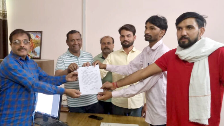 नाली निर्माण कार्य में धांधली का आरोप