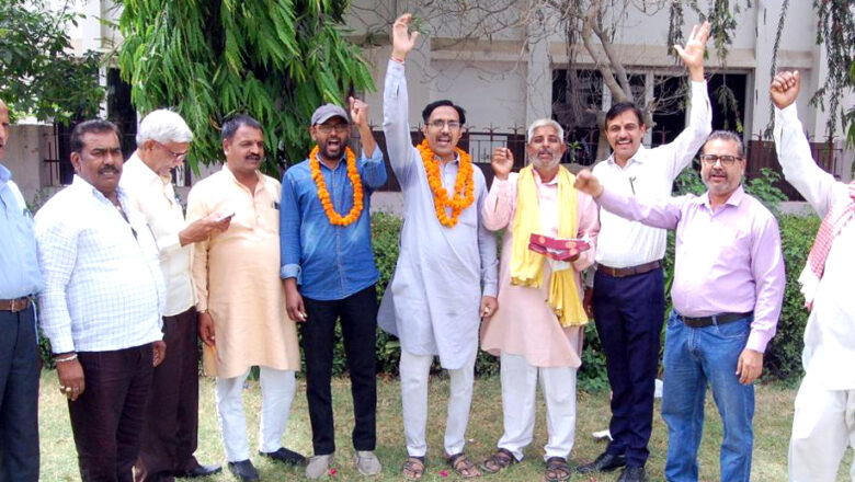 नवनियुक्त पदाधिकारियों को सौंपे नियुक्ति पत्र