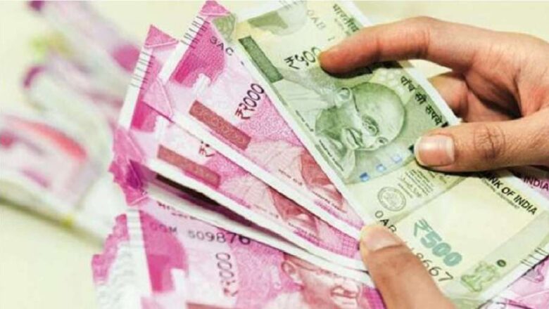 रुपया टूटकर 77.50 प्रति डॉलर के ऑल टाइम लो पर बंद