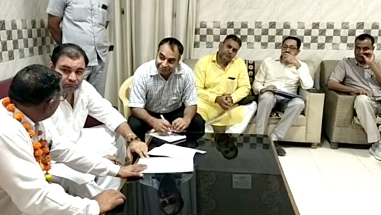 डिपो पर राशन लेने आए विशेष योग्यजन को लाइन में खड़ा कर न करवाएं इंतजार