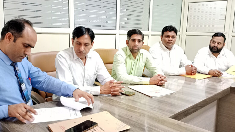 परीक्षा-पत्र तैयार करने के लिए पैनल गठन पर चर्चा