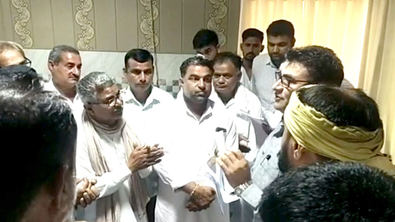 हड्डारोडी हटाने की मांग, राजस्व मंत्री को सौंपा ज्ञापन