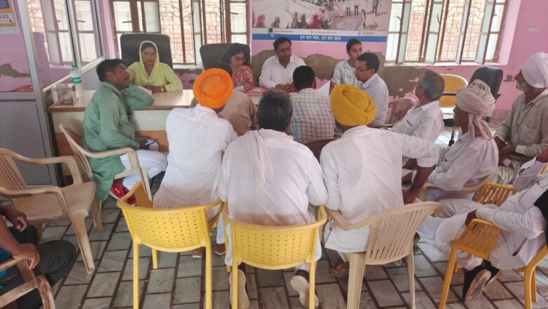 अधिकारियों ने समस्या सुन किया निस्तारण