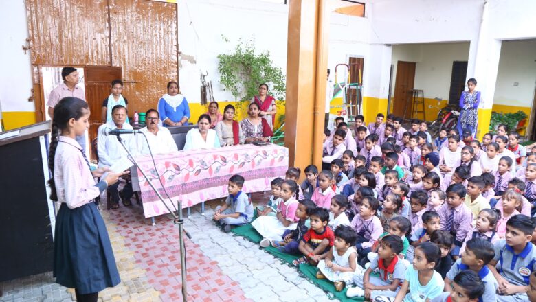 आजादी में स्वतंत्रता सेनानियों के योगदान से कराया रूबरू