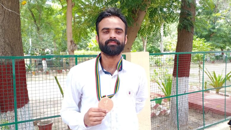 कांस्य पदक जीतकर फहराया परचम