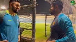 PAK vs HK Asia Cup 2022: कोई टिप हमें भी दो… हांगकांग कप्तान ने PAK कप्तान बाबर से मांगी सलाह