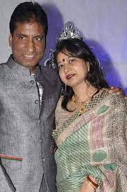 राजू के निधन के बाद गम में डूबी पत्नी शिखा