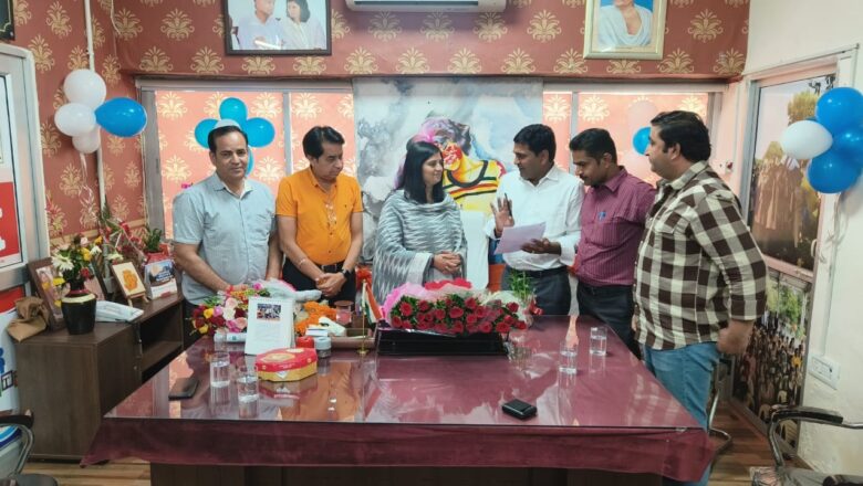 बालहितों के कार्य निष्पादित करने में आ रही समस्या से कराया अवगत