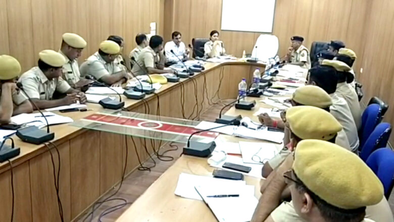 अनसुलझे व लंबित मामलों पर चर्चा, निस्तारण के दिए दिशा-निर्देश