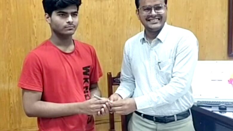 डेढ़ साल लाइब्रेरी में अध्ययन करने वाले उत्तमसिंह ने क्लियर की आईआईटी