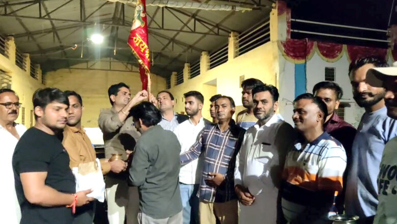 इस साल होगा रामलीला का भव्य आयोजन, झंडारोहण के साथ रिहर्सल की शुरुआत