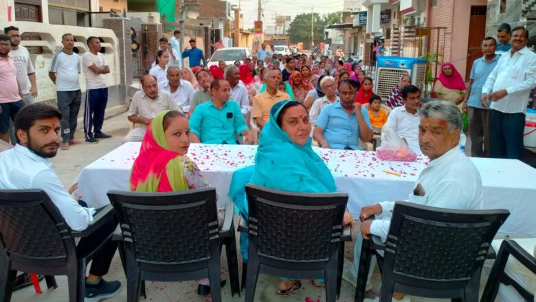 पार्षद कमला बिश्नोई का सम्मान किया