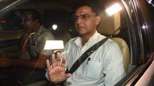 बदलाव की आहट सुन पाला बदल रहे अशोक गहलोत के वफादार, मुलाकात के बाद दिल्ली आए सचिन पायलट