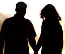 नाजायज सम्बन्धों में बाधक पति को पिलाया जहरीला पदार्थ